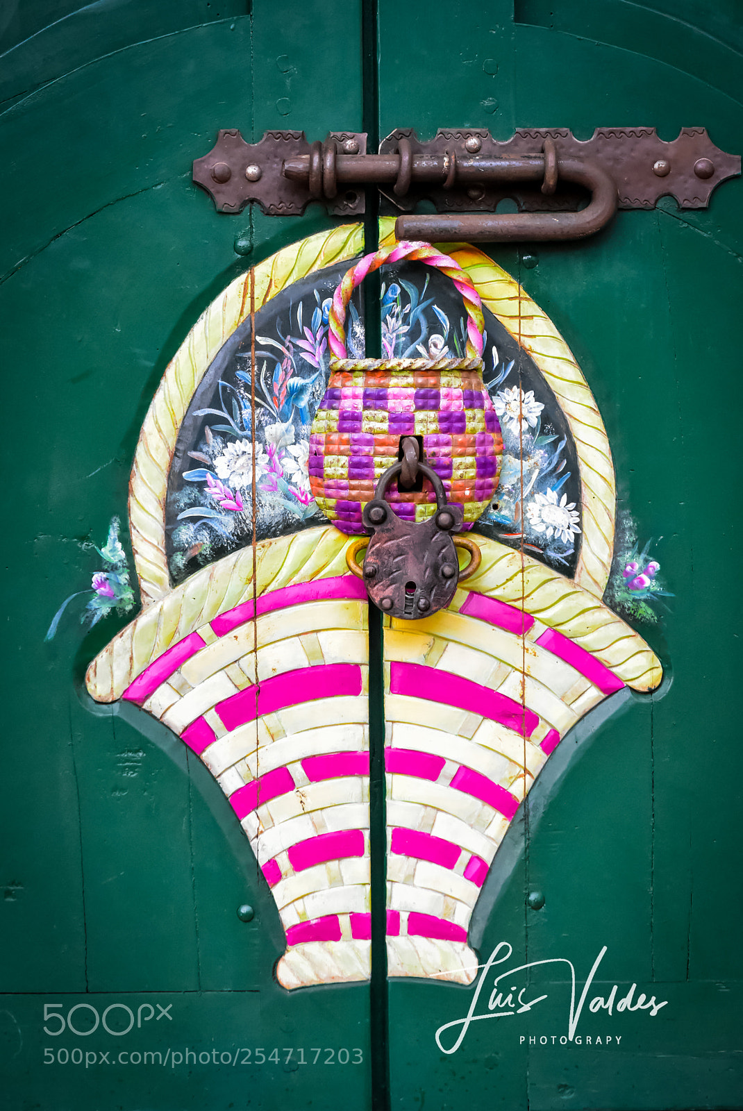Nikon D7200 sample photo. A good door photography