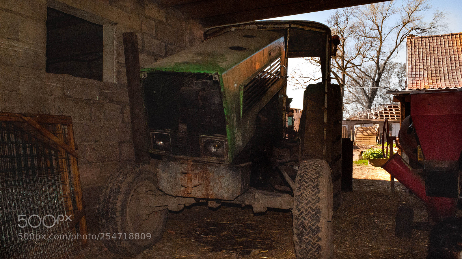 Sony Alpha DSLR-A200 sample photo. Antique photography