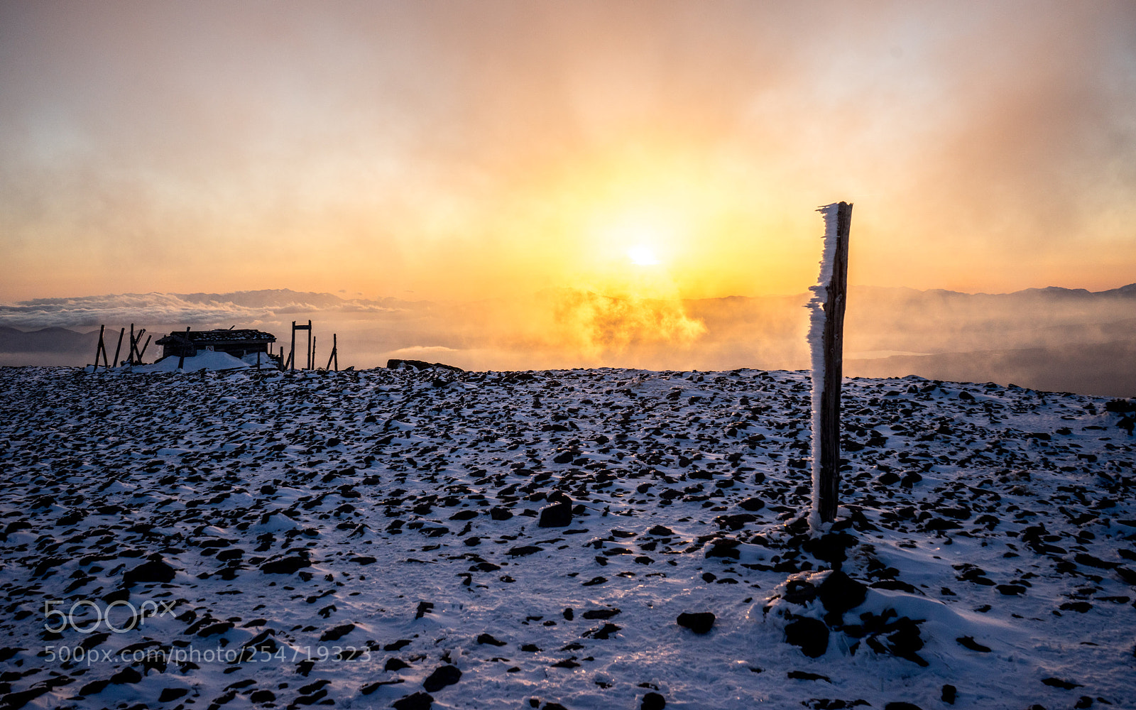 Sony a7R sample photo. Sunset on the peak photography