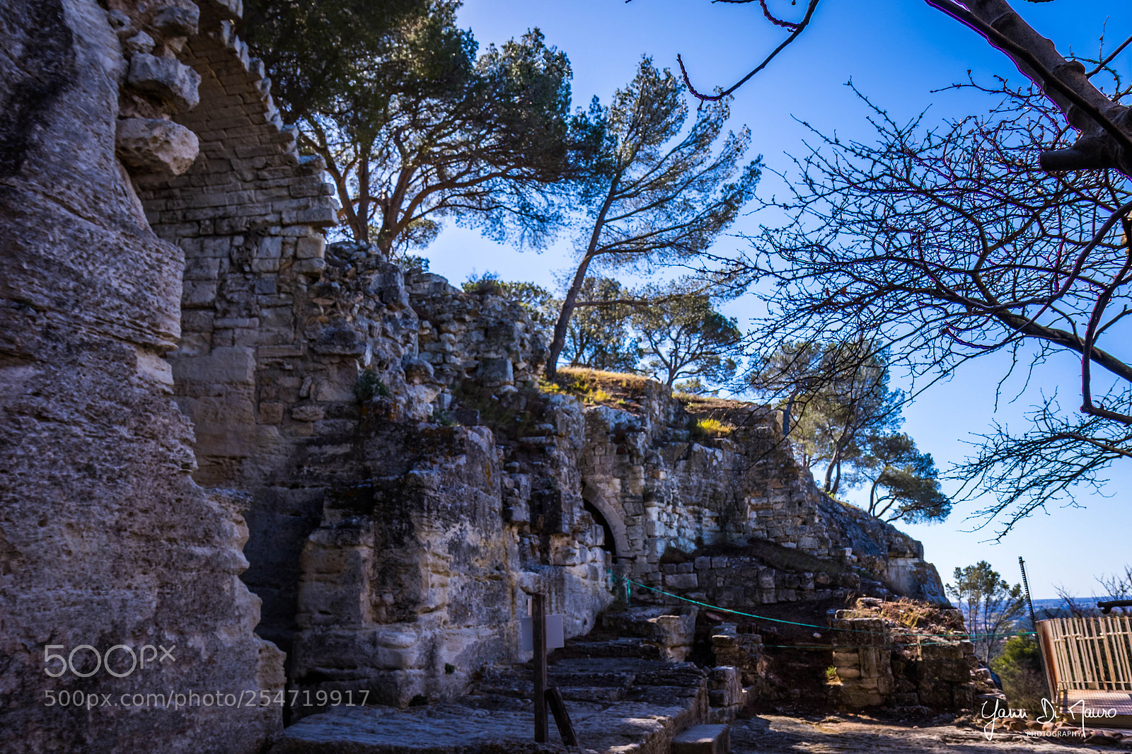 Canon EOS 7D Mark II sample photo. Abbaye de saint-roman photography