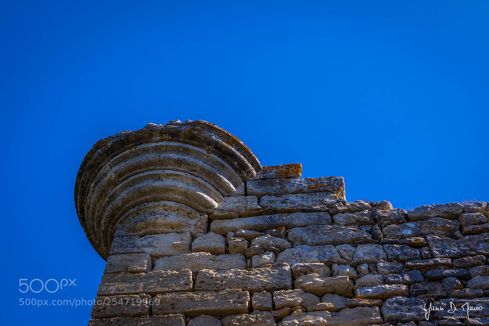 Canon EOS 7D Mark II sample photo. Abbaye de saint-roman photography