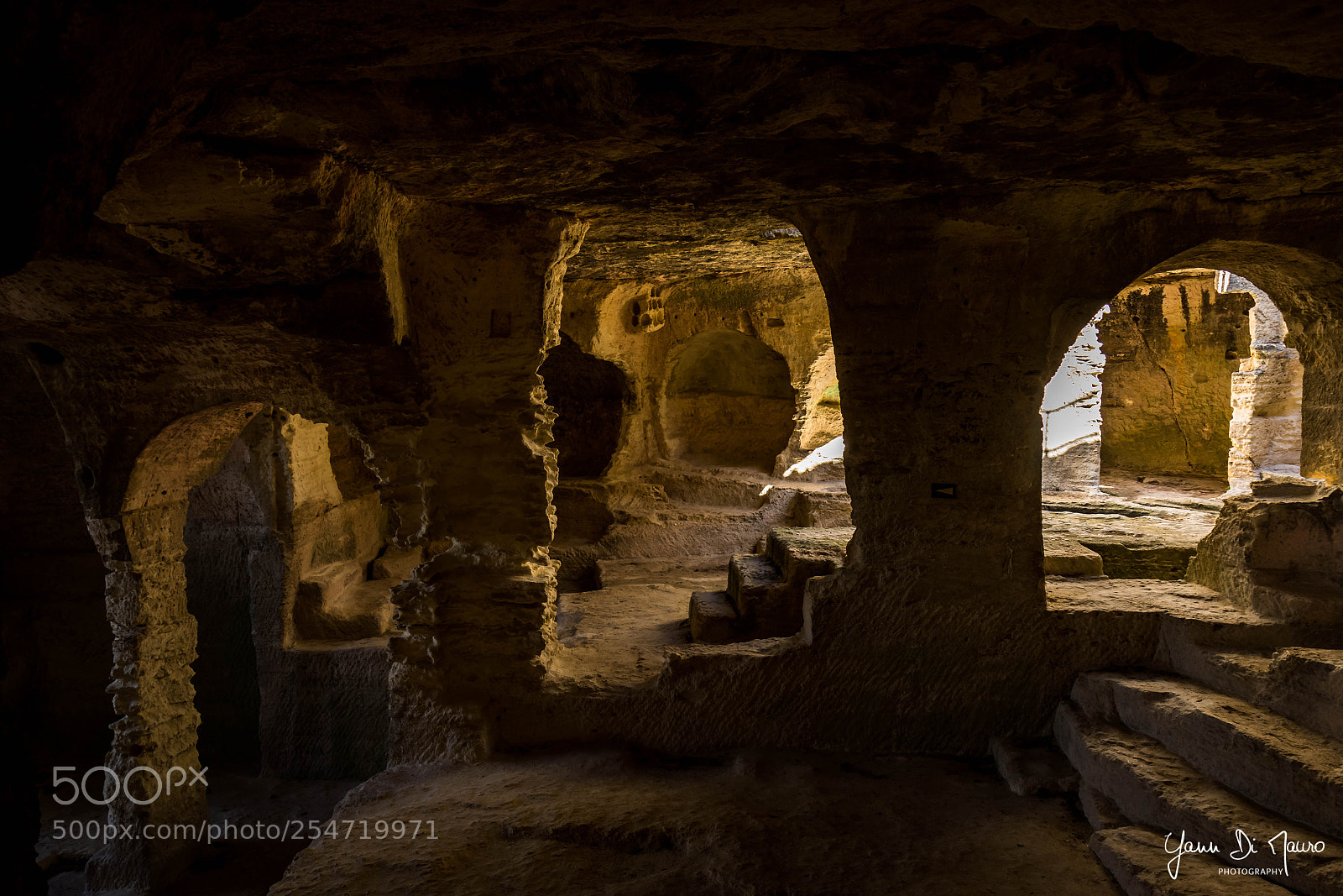 Canon EOS 7D Mark II sample photo. Abbaye de saint-roman photography