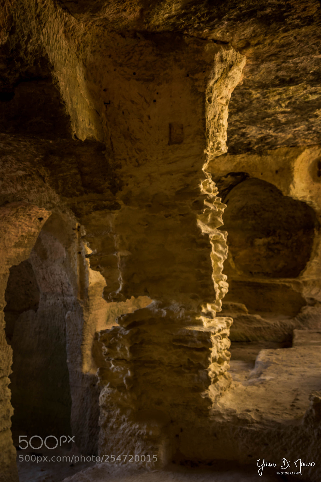 Canon EOS 7D Mark II sample photo. Abbaye de saint-roman photography