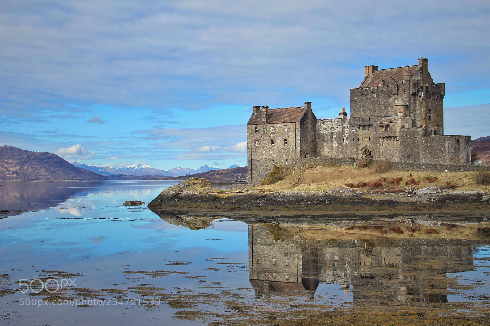 Canon EOS 100D (EOS Rebel SL1 / EOS Kiss X7) sample photo. Island castle on still photography