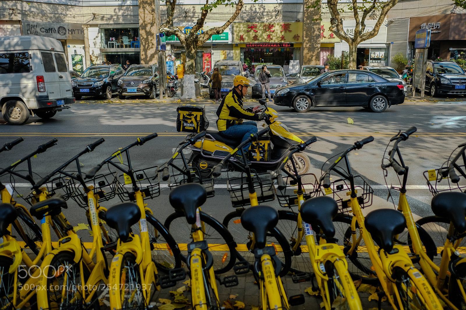 Fujifilm X-Pro2 sample photo. Yellow invasion photography