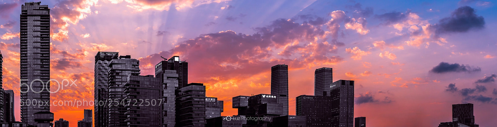 Olympus OM-D E-M10 II sample photo. Sunset in the city photography