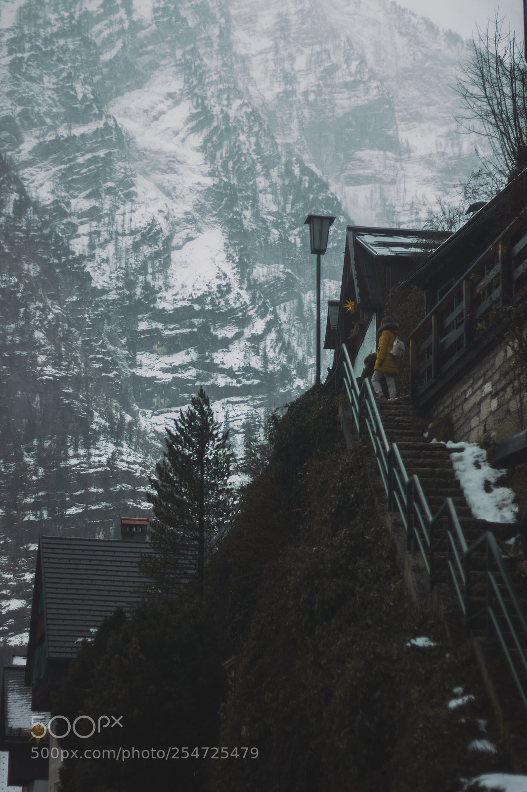 Canon EOS 650D (EOS Rebel T4i / EOS Kiss X6i) sample photo. Hallstatt stairs photography