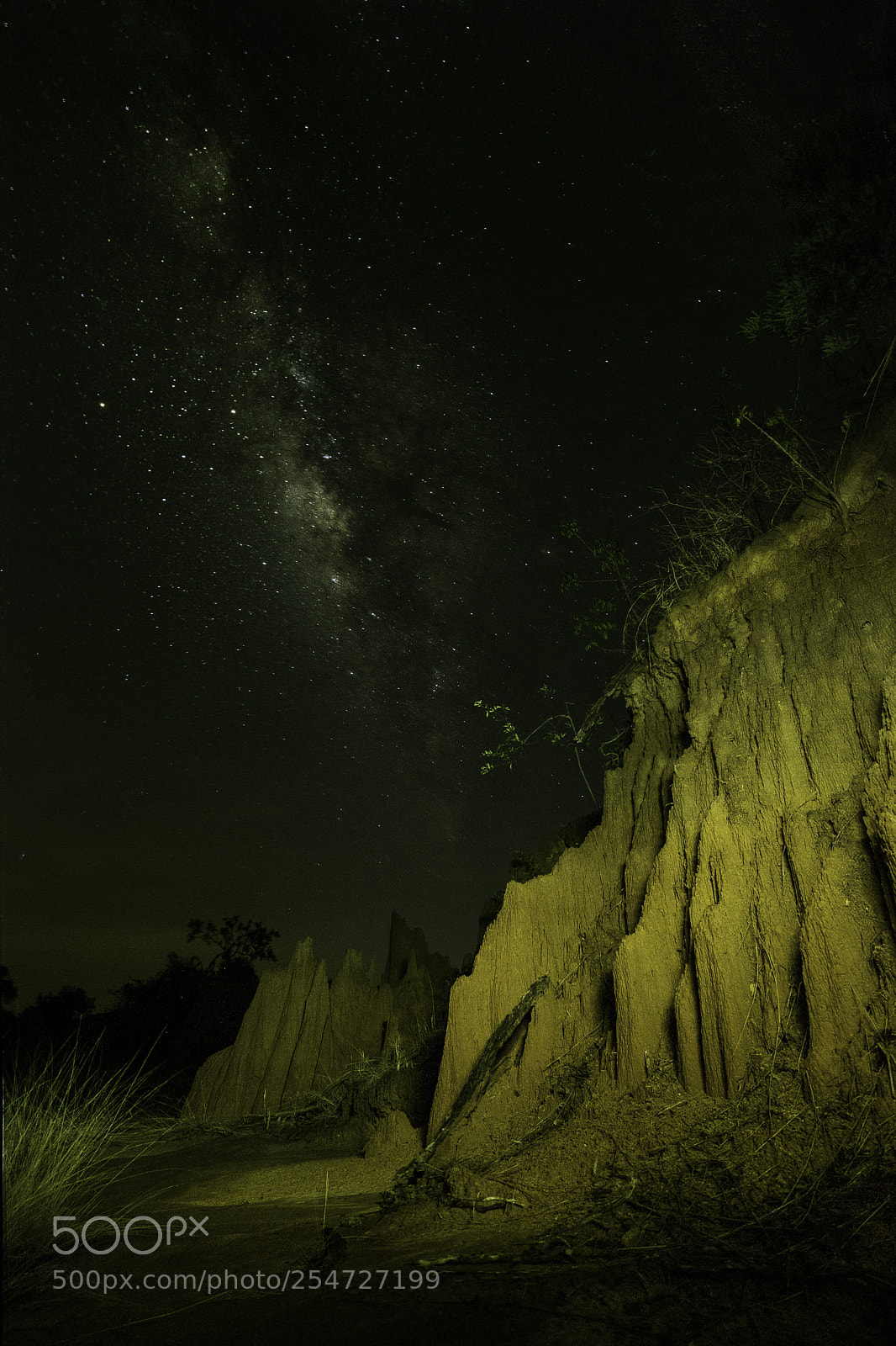 Fujifilm X-T2 sample photo. Milky way with ancient photography
