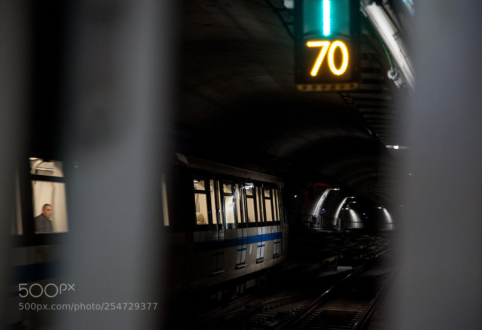 Canon EOS 5D Mark II sample photo. Subway 70 photography
