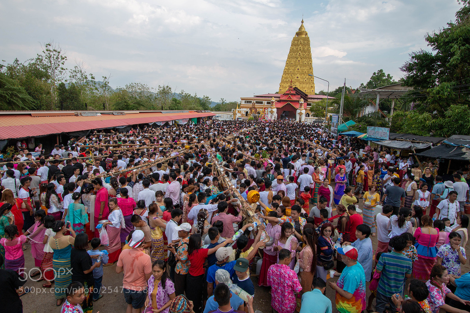 Canon EOS 70D sample photo. Songkran festival in the photography
