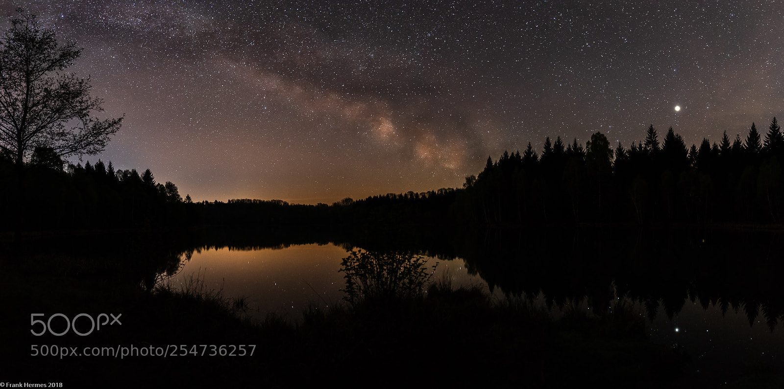 Canon EOS 5D Mark IV sample photo. April milkyway at the photography