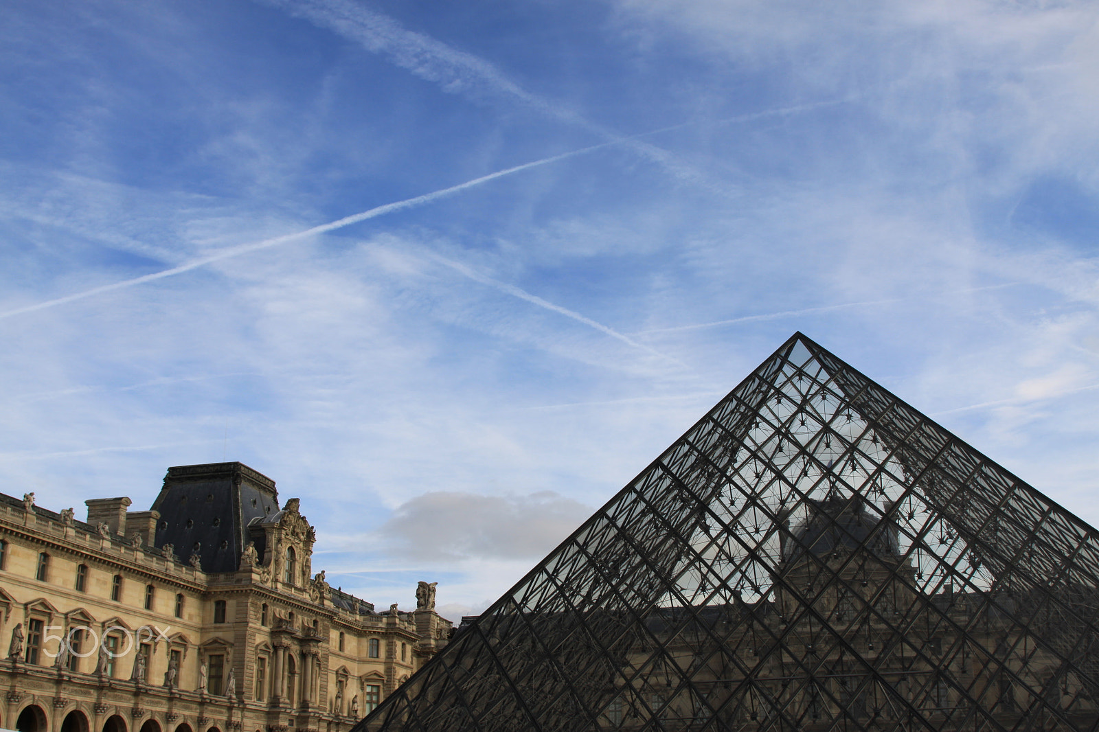 Canon EOS 50D + Canon EF 24-105mm F4L IS USM sample photo. Louvre photography
