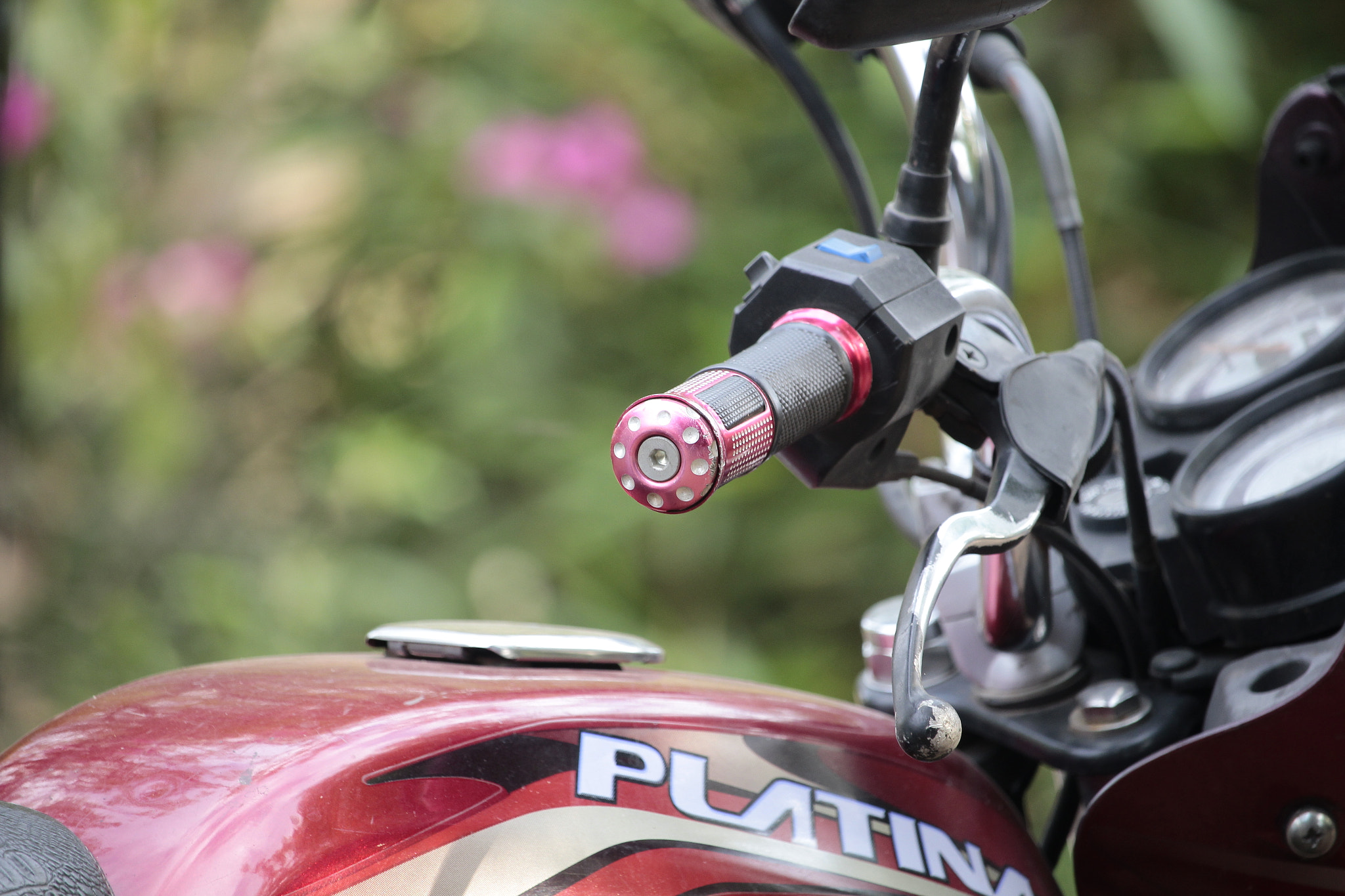 Canon EF-S 55-250mm F4-5.6 IS STM sample photo. Moto photography