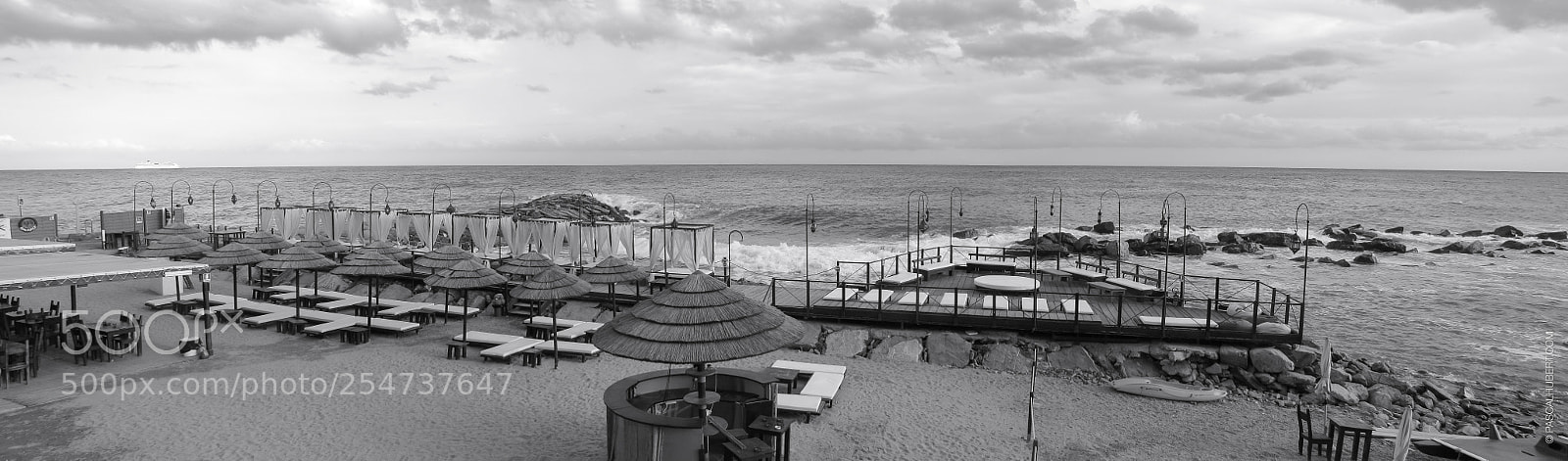 Canon POWERSHOT S5 IS sample photo. Imperia beach photography