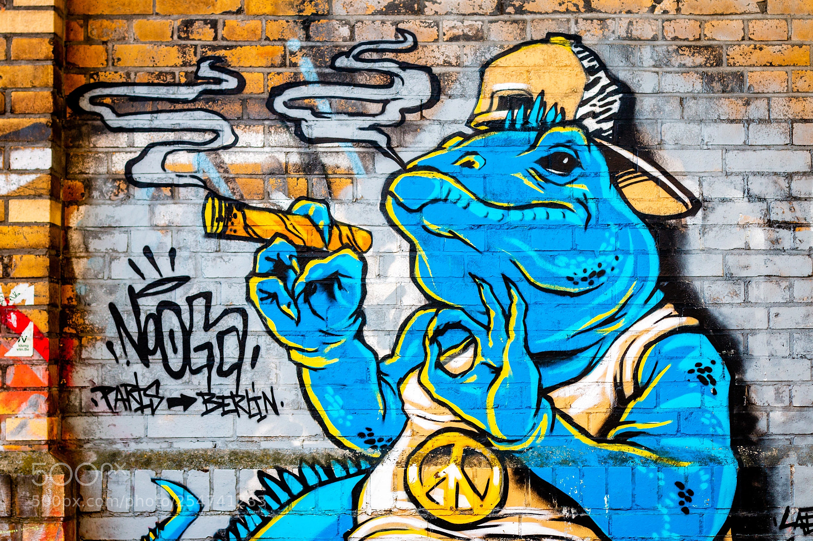 Canon EOS 70D sample photo. Nooga .paris - berlin. photography