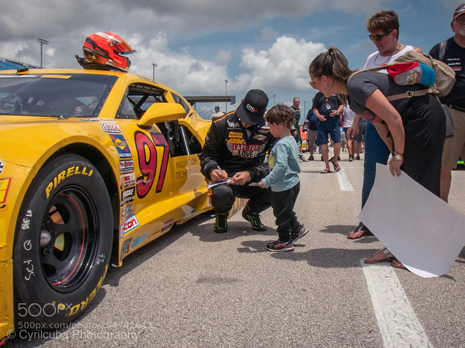 Nikon D5500 sample photo. Fans in sunday race  photography