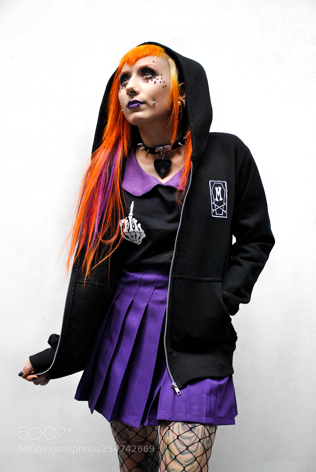 Nikon D3000 sample photo. Macabra photography