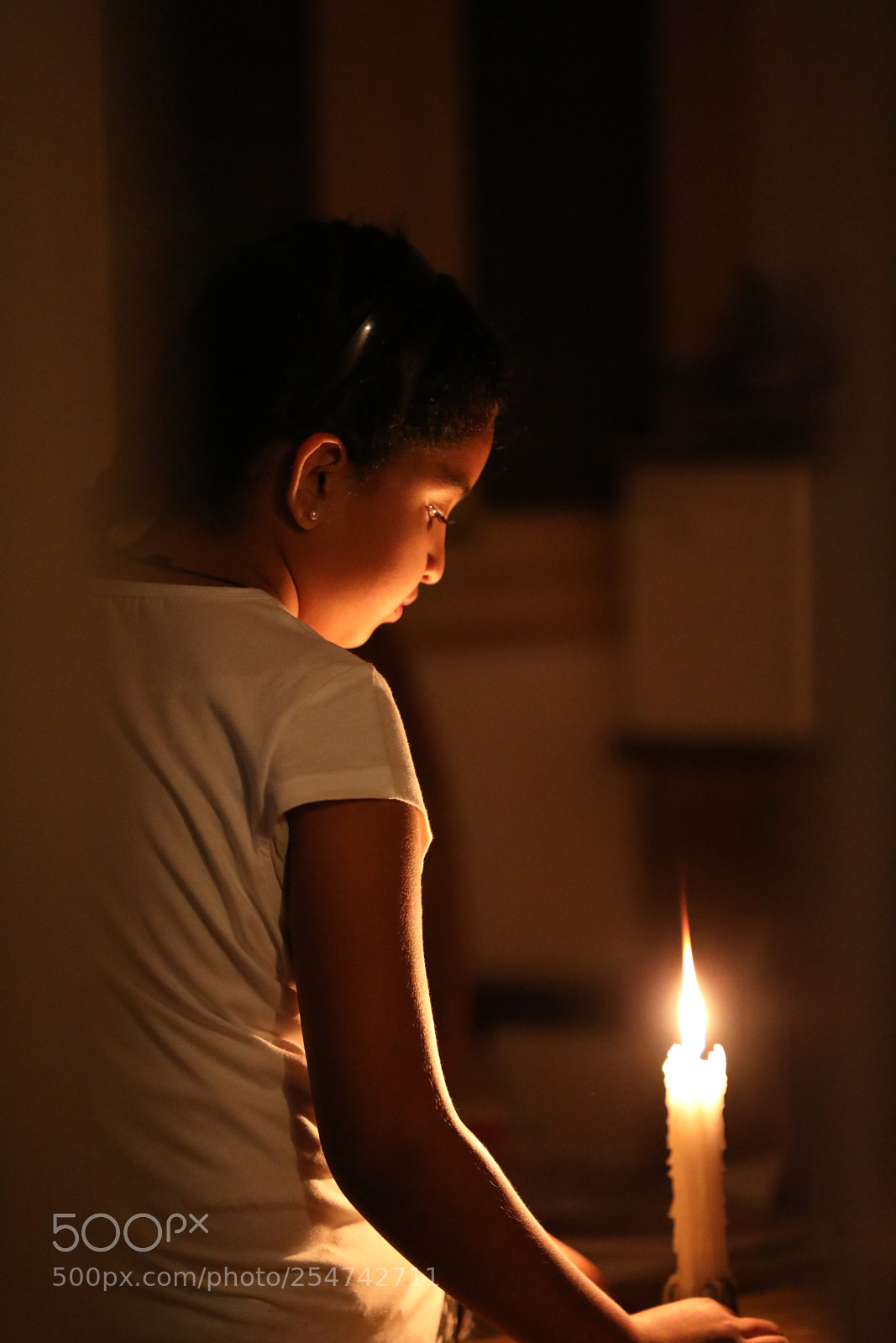Canon EOS 5D Mark IV sample photo. Candle light photography photography