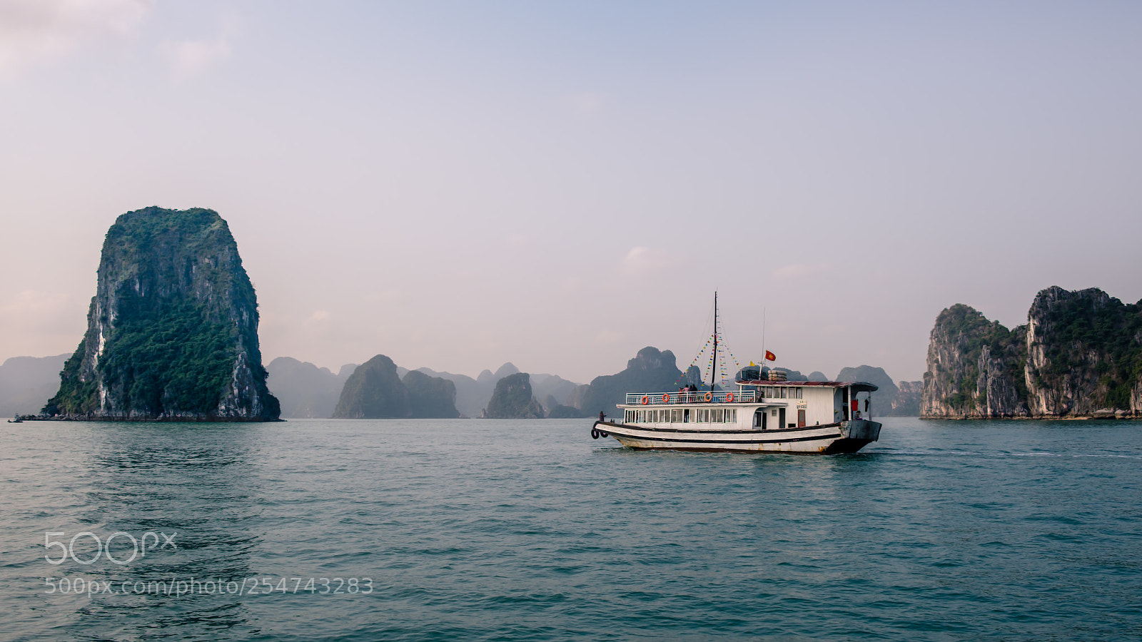 Fujifilm X-T2 sample photo. Halong bay photography