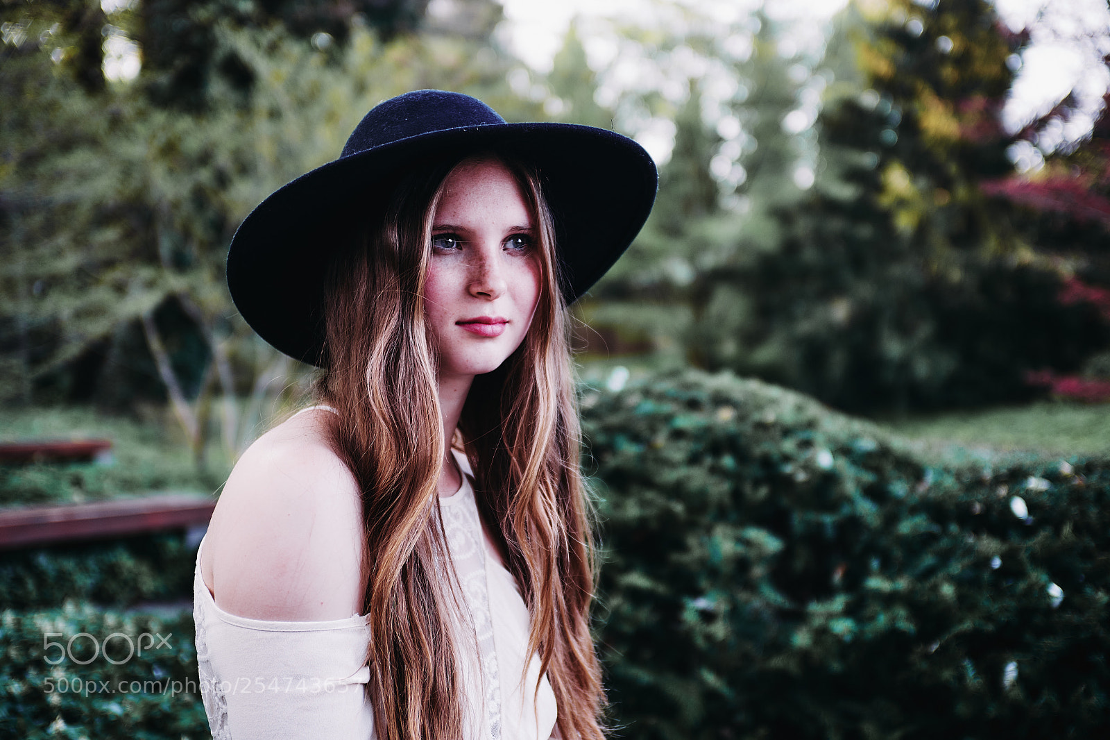 Fujifilm X100F sample photo. Daniela photography