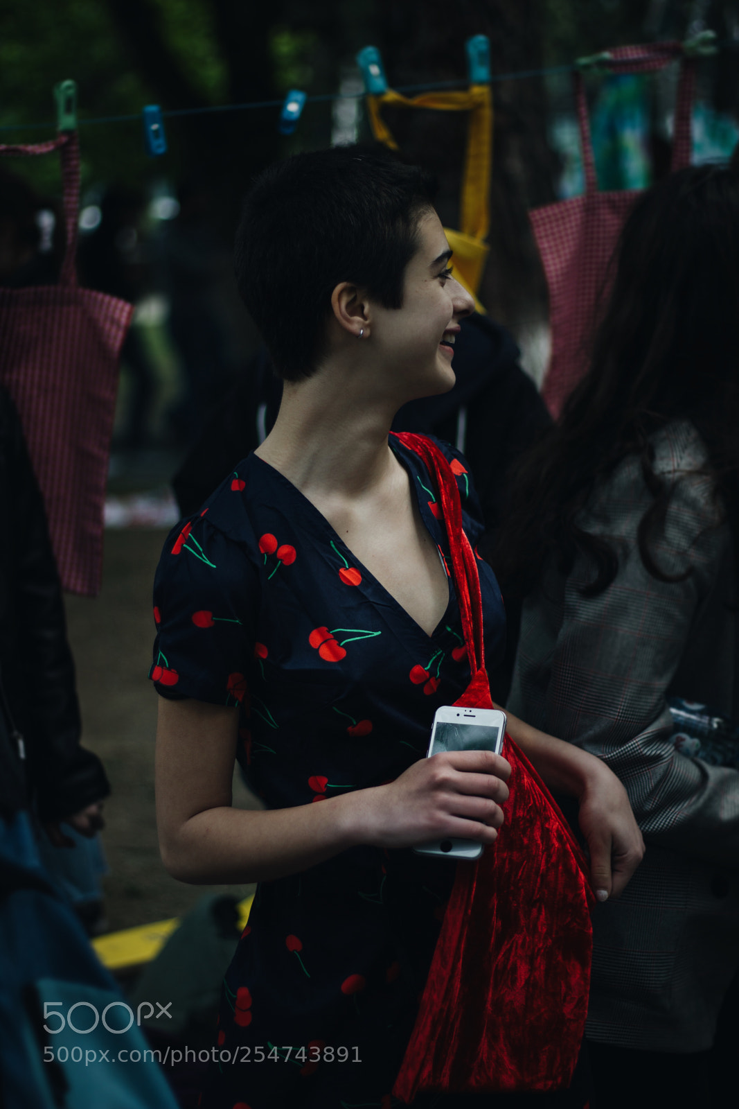 Canon EOS 550D (EOS Rebel T2i / EOS Kiss X4) sample photo. Tbilisi fleamarket day photography