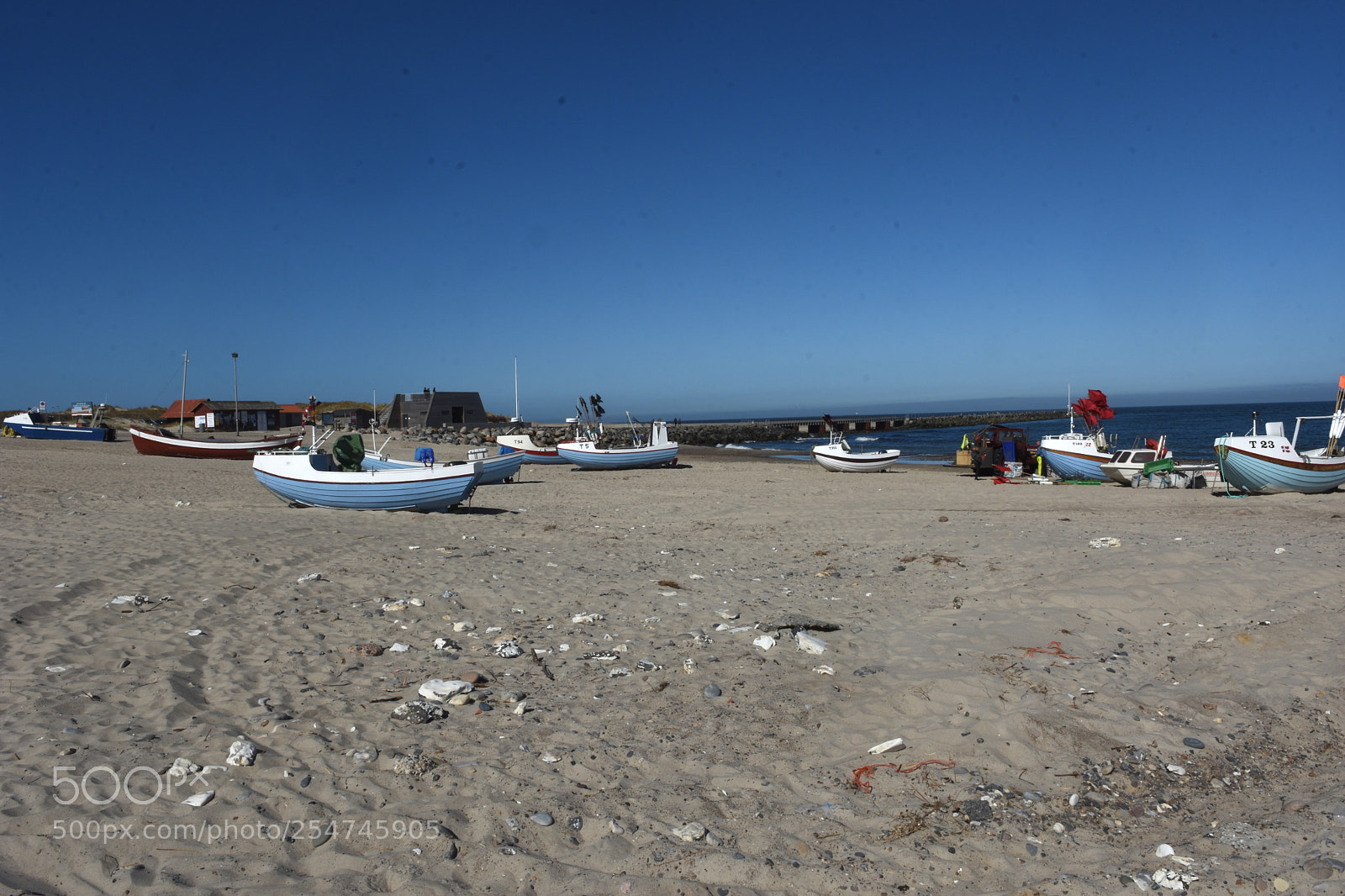 Nikon D7200 sample photo. Fishing from the beach photography