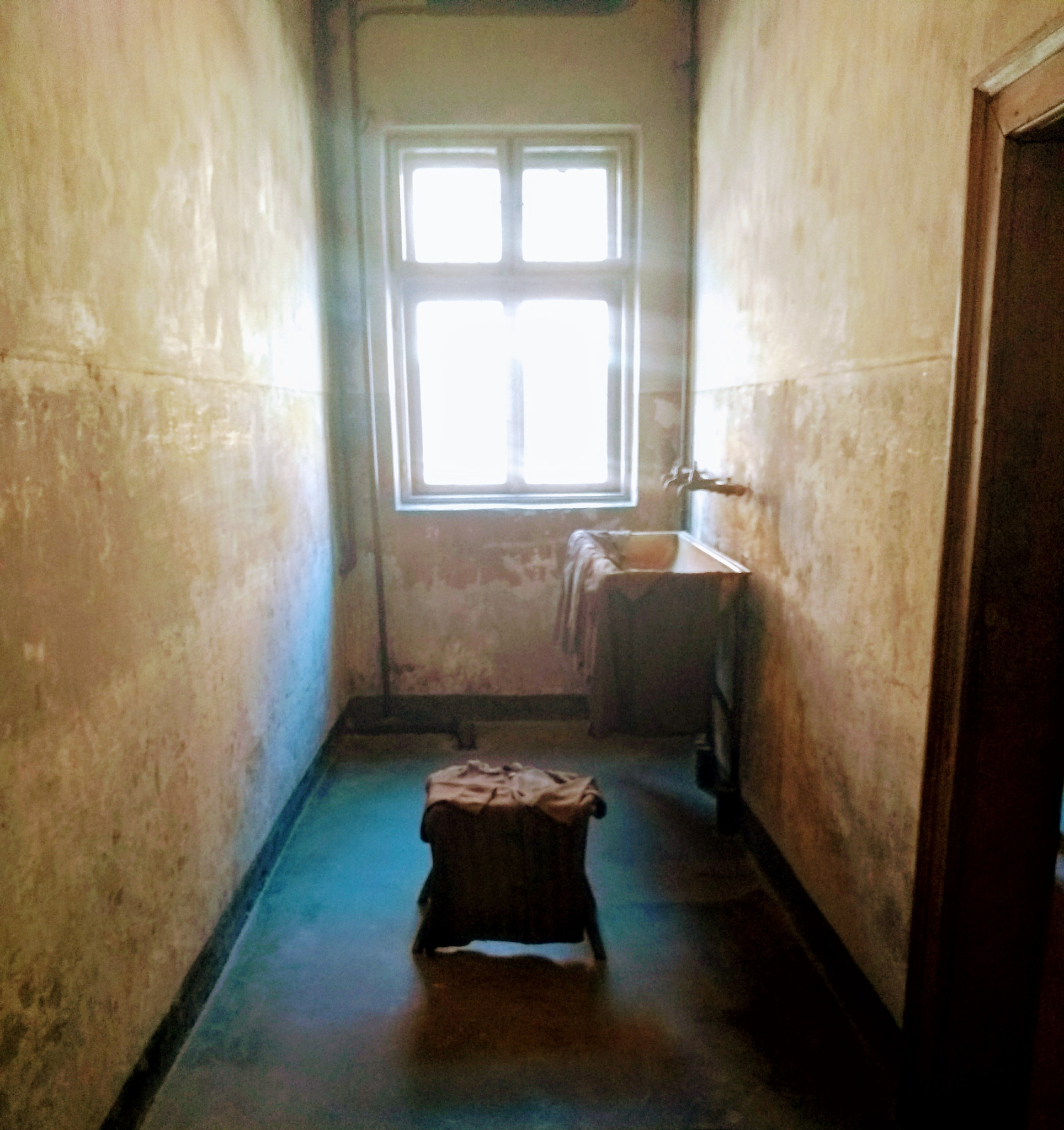 Motorola Moto G (5S) sample photo. Auschwitz photography
