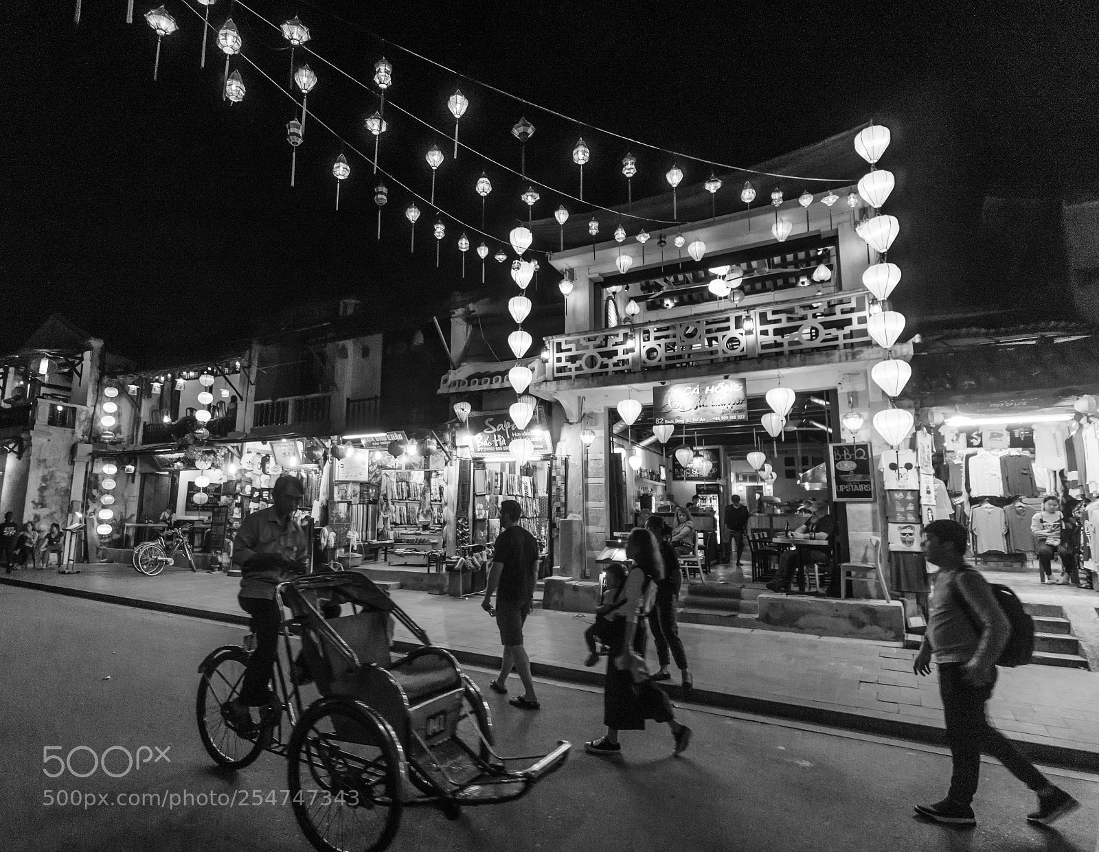 Sony a6000 sample photo. Hoi an nightlife photography