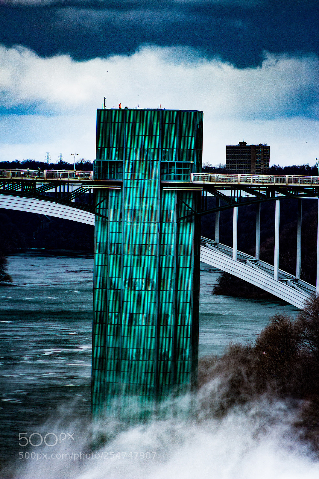 Canon EOS 700D (EOS Rebel T5i / EOS Kiss X7i) sample photo. Bridge photography