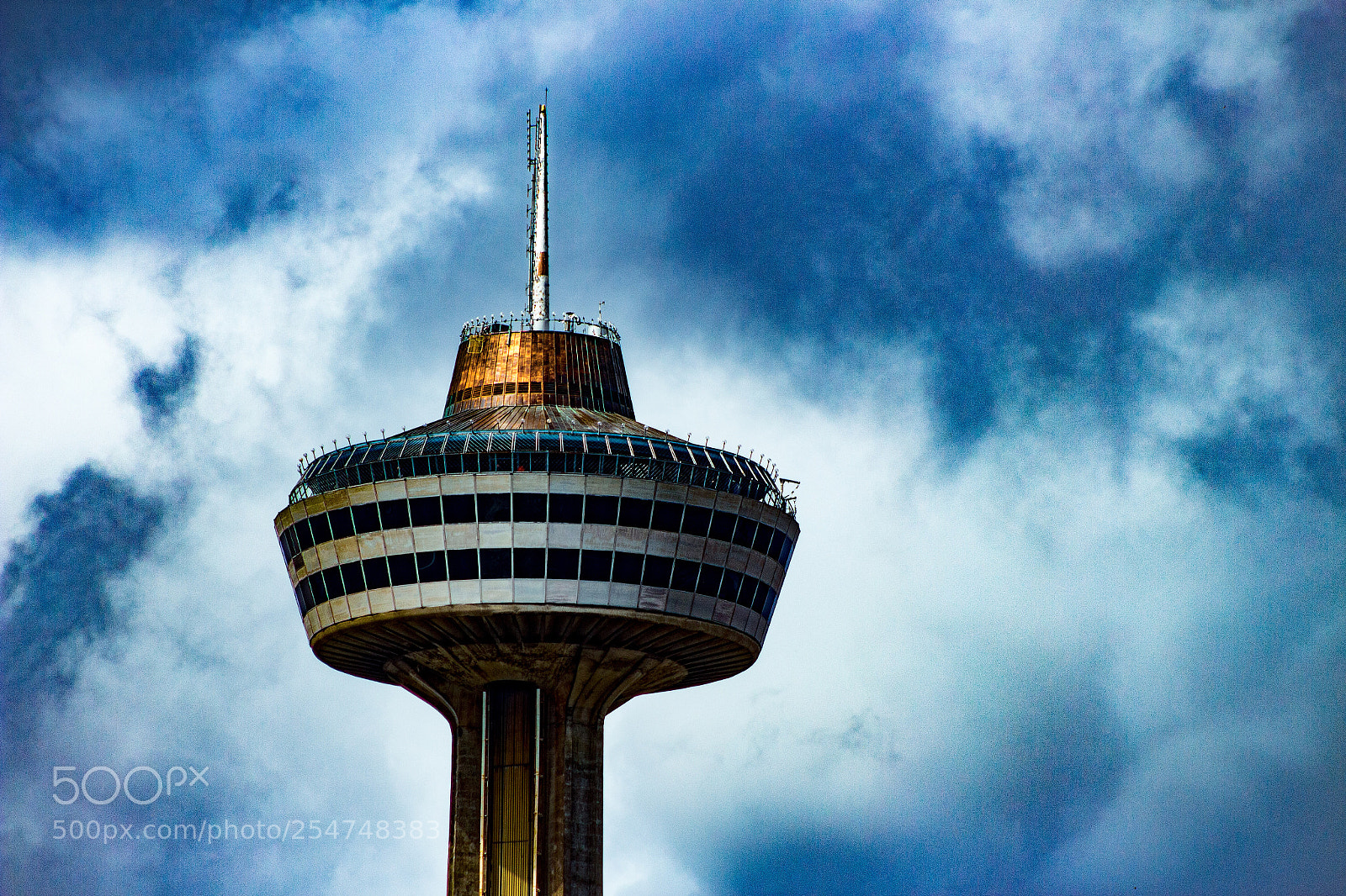 Canon EOS 700D (EOS Rebel T5i / EOS Kiss X7i) sample photo. Skylon tower photography