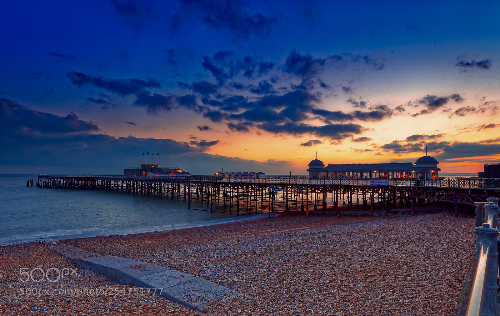 Canon EOS 5DS sample photo. Hastings pier sunset photography