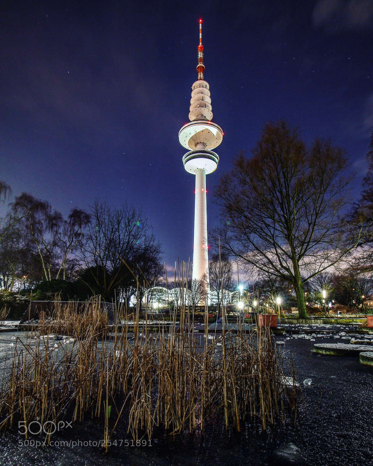 Canon EOS 700D (EOS Rebel T5i / EOS Kiss X7i) sample photo. Hamburger fernsehturm hamburg televison photography
