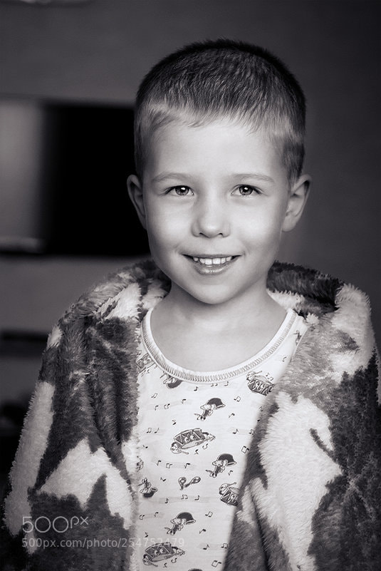 Nikon D3100 sample photo. Сын photography