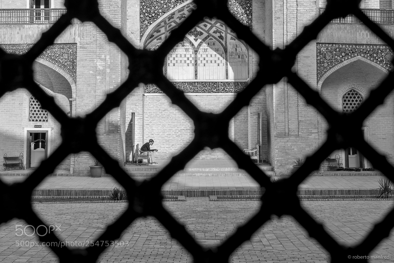 Sony a7R II sample photo. Madrasa courtyard photography