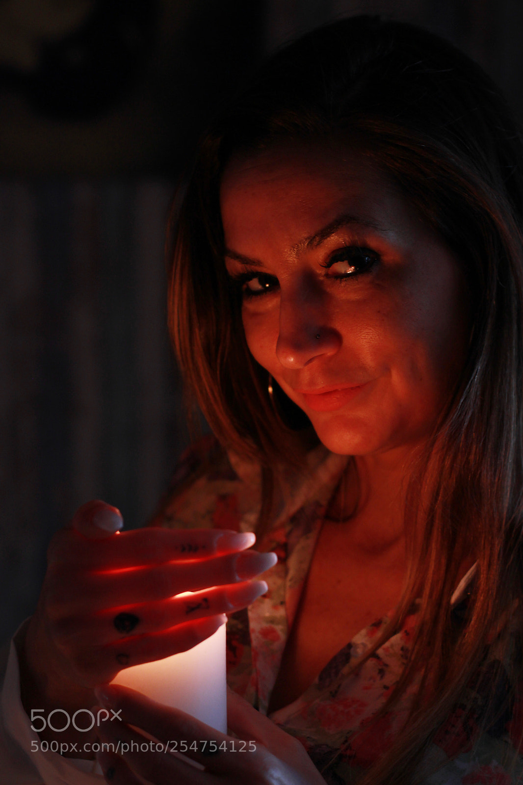 Canon EOS 600D (Rebel EOS T3i / EOS Kiss X5) sample photo. Jenni mit kerze photography