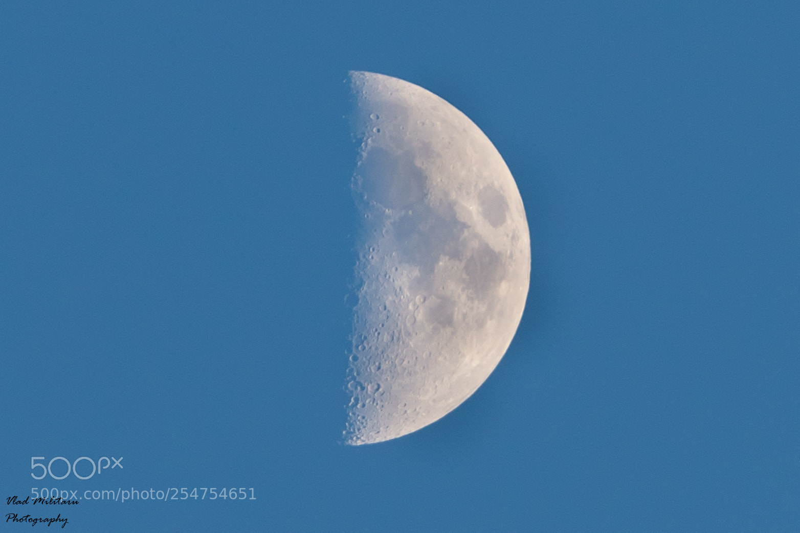 Nikon D5300 sample photo. Moon in daylight. photography