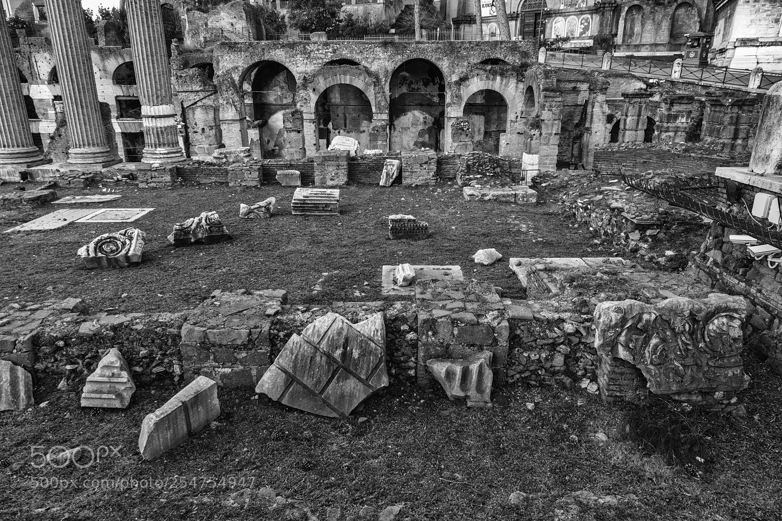 Nikon D5300 sample photo. Roman ruins photography