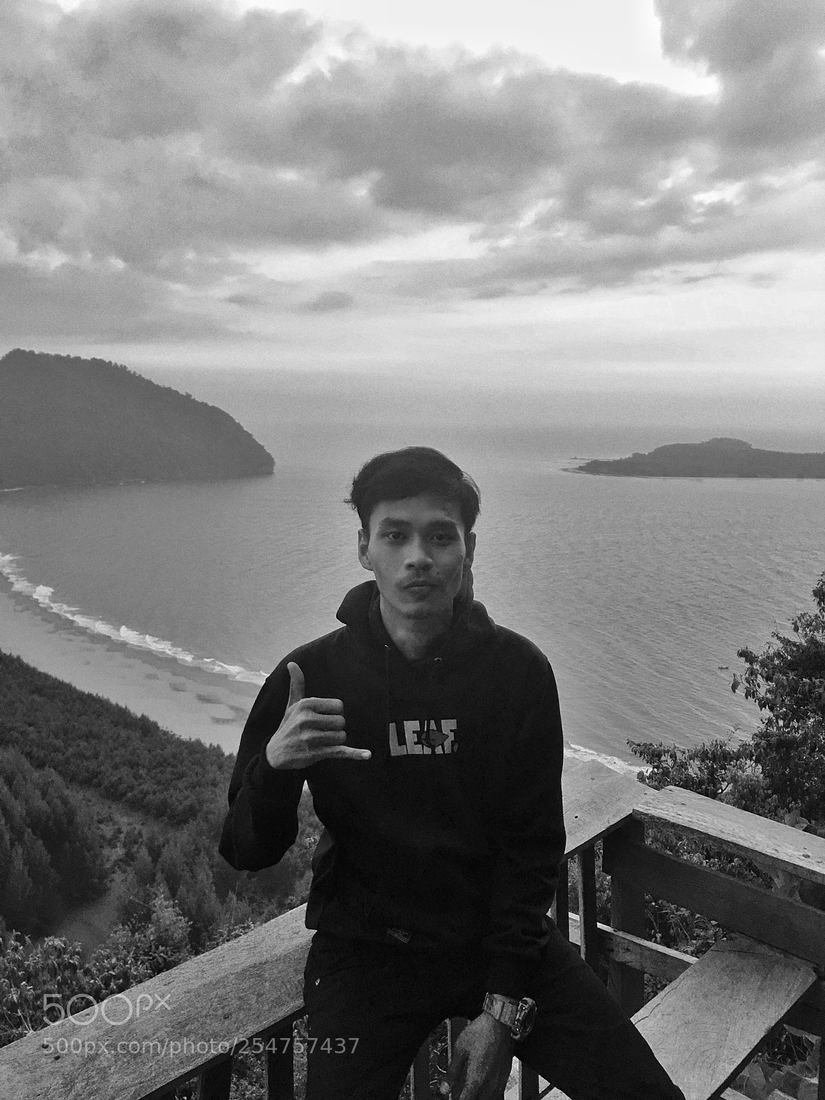 Apple iPhone 6s Plus sample photo. Black and white 
 photography