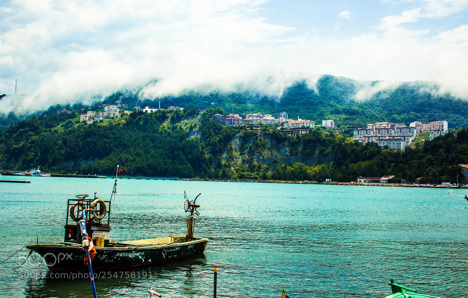 Canon EOS 650D (EOS Rebel T4i / EOS Kiss X6i) sample photo. A boat from amasra photography
