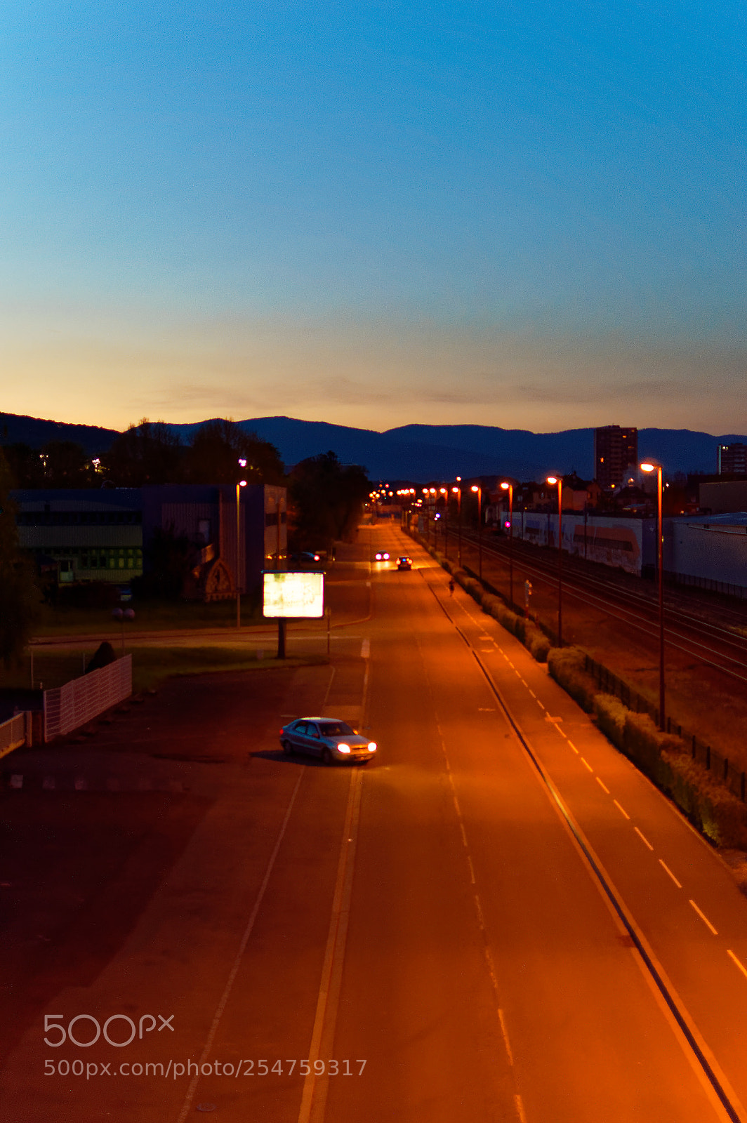 Nikon D3200 + Nikon AF-S DX Nikkor 35mm F1.8G sample photo. Dusk on a road photography