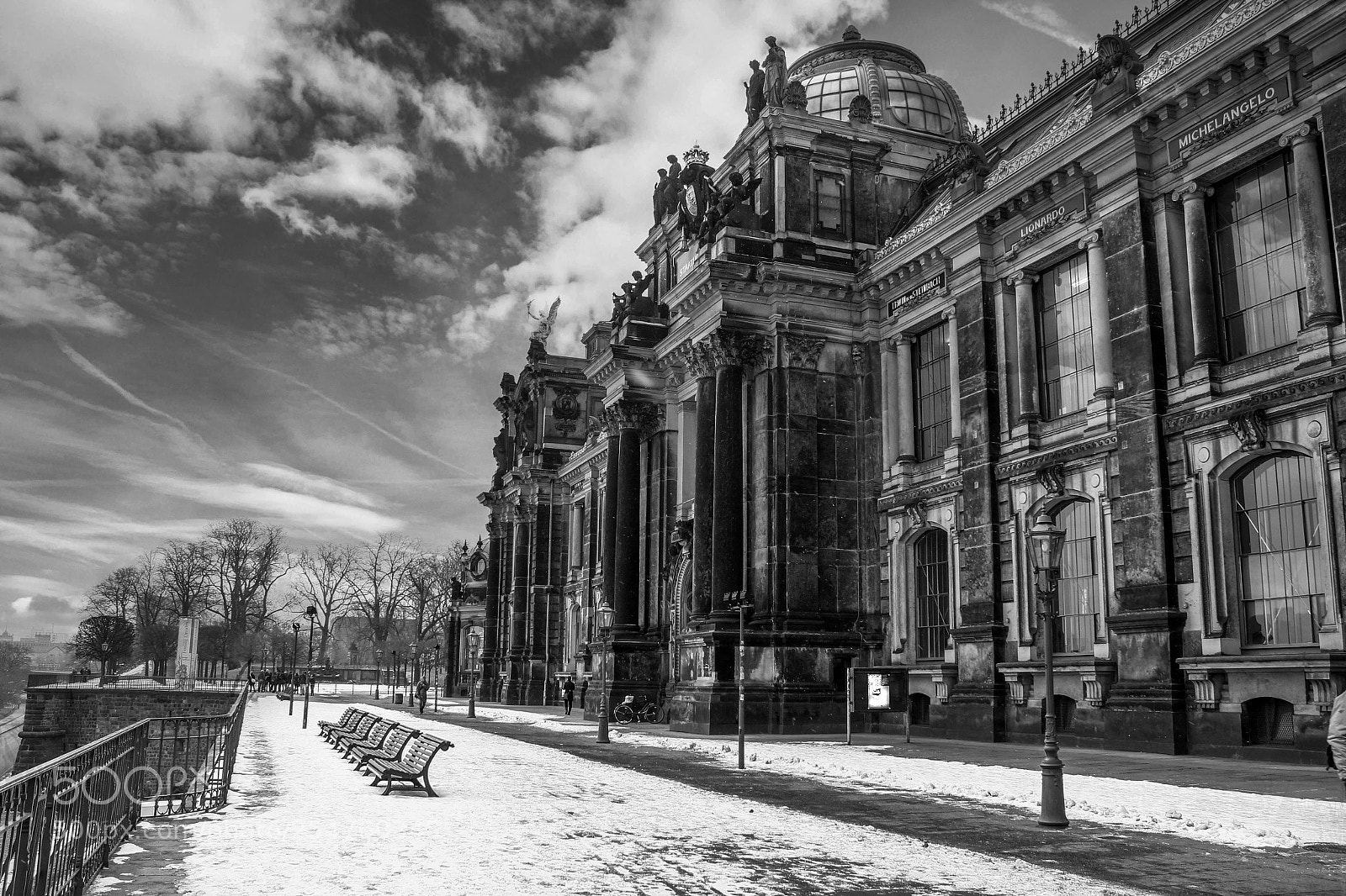 Canon EOS 550D (EOS Rebel T2i / EOS Kiss X4) sample photo. Dresden city and architecture photography