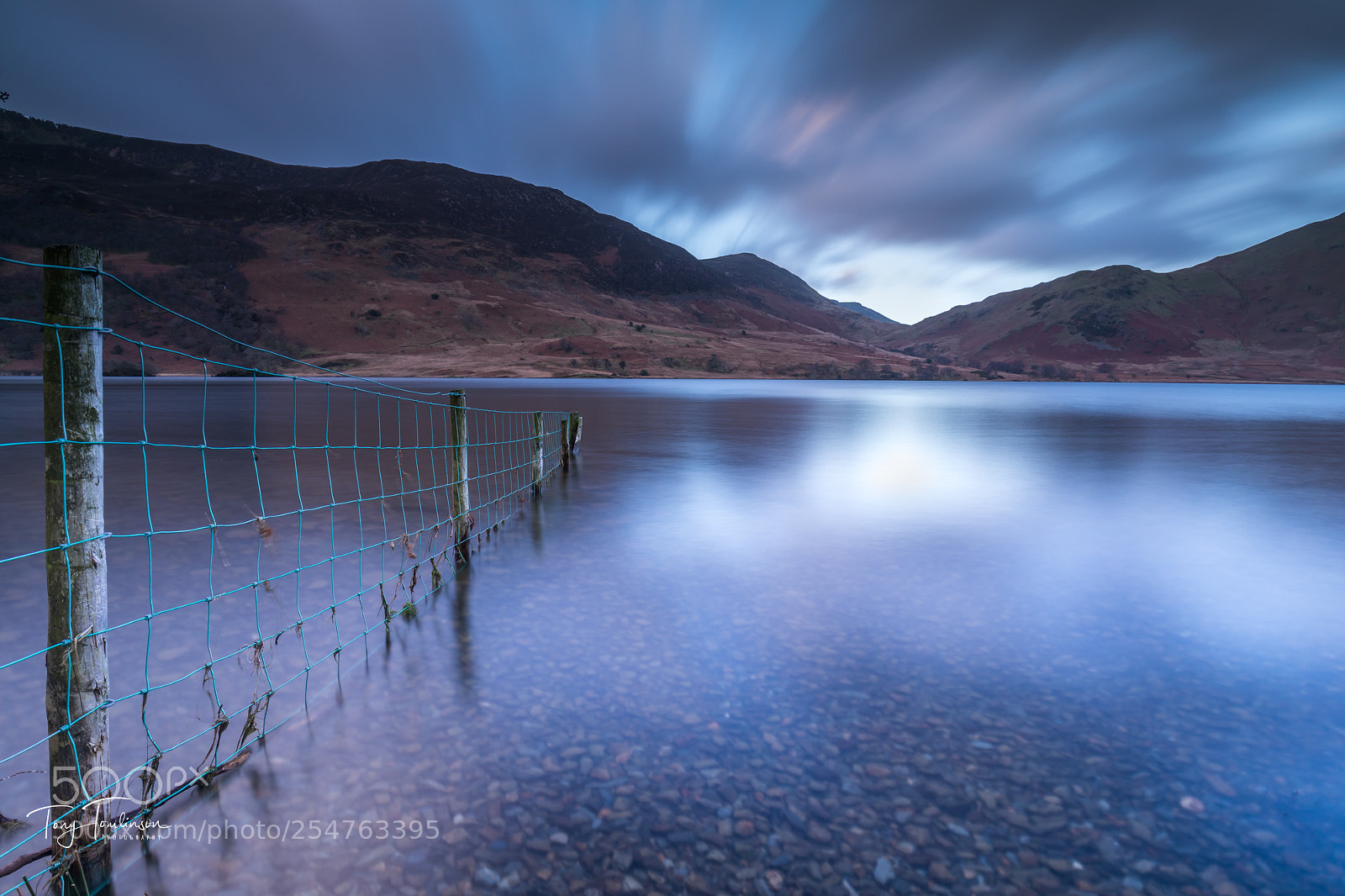 Canon EOS 5D Mark IV sample photo. Submerged fence photography