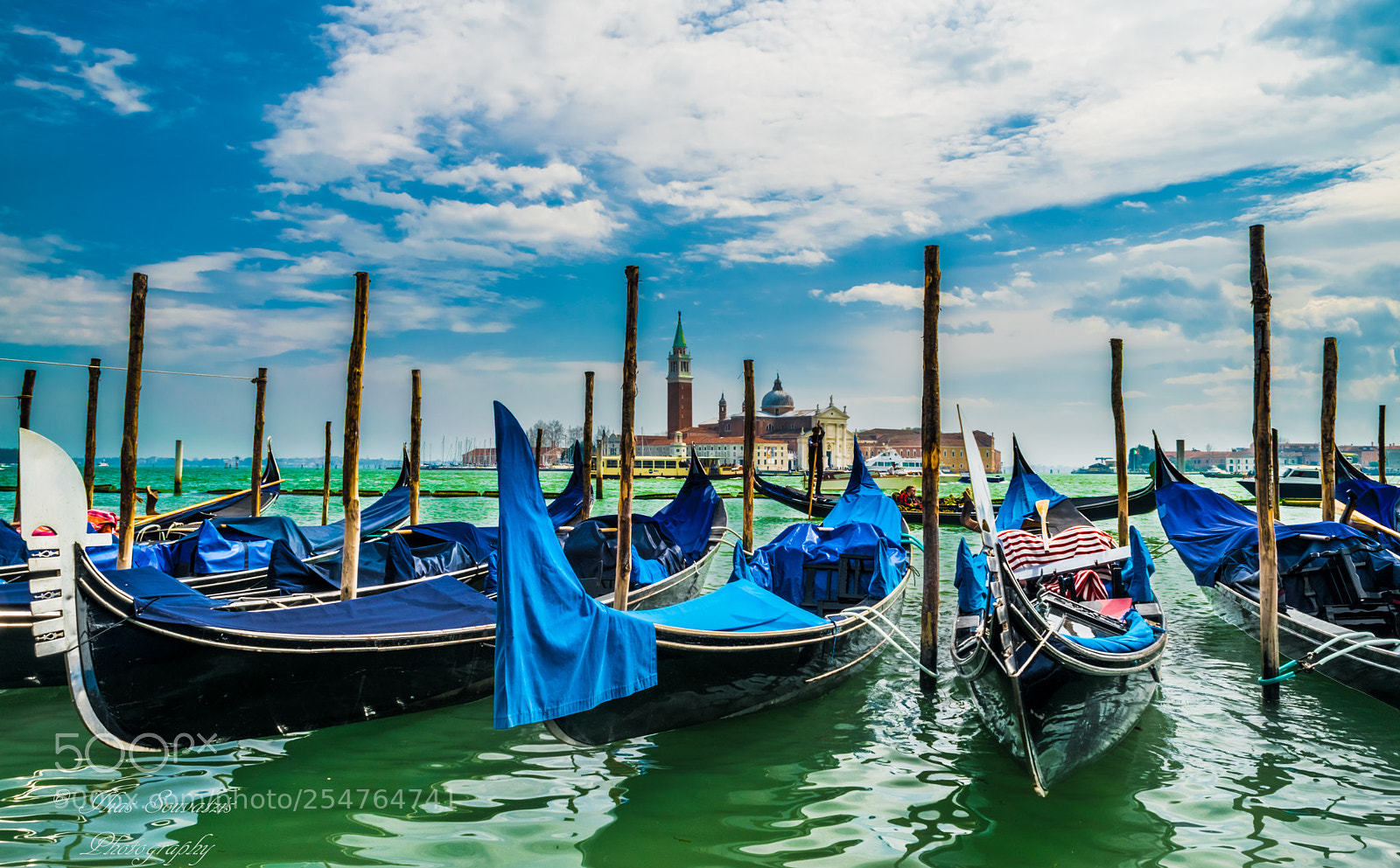 Nikon D3300 sample photo. Venetian gondolas photography