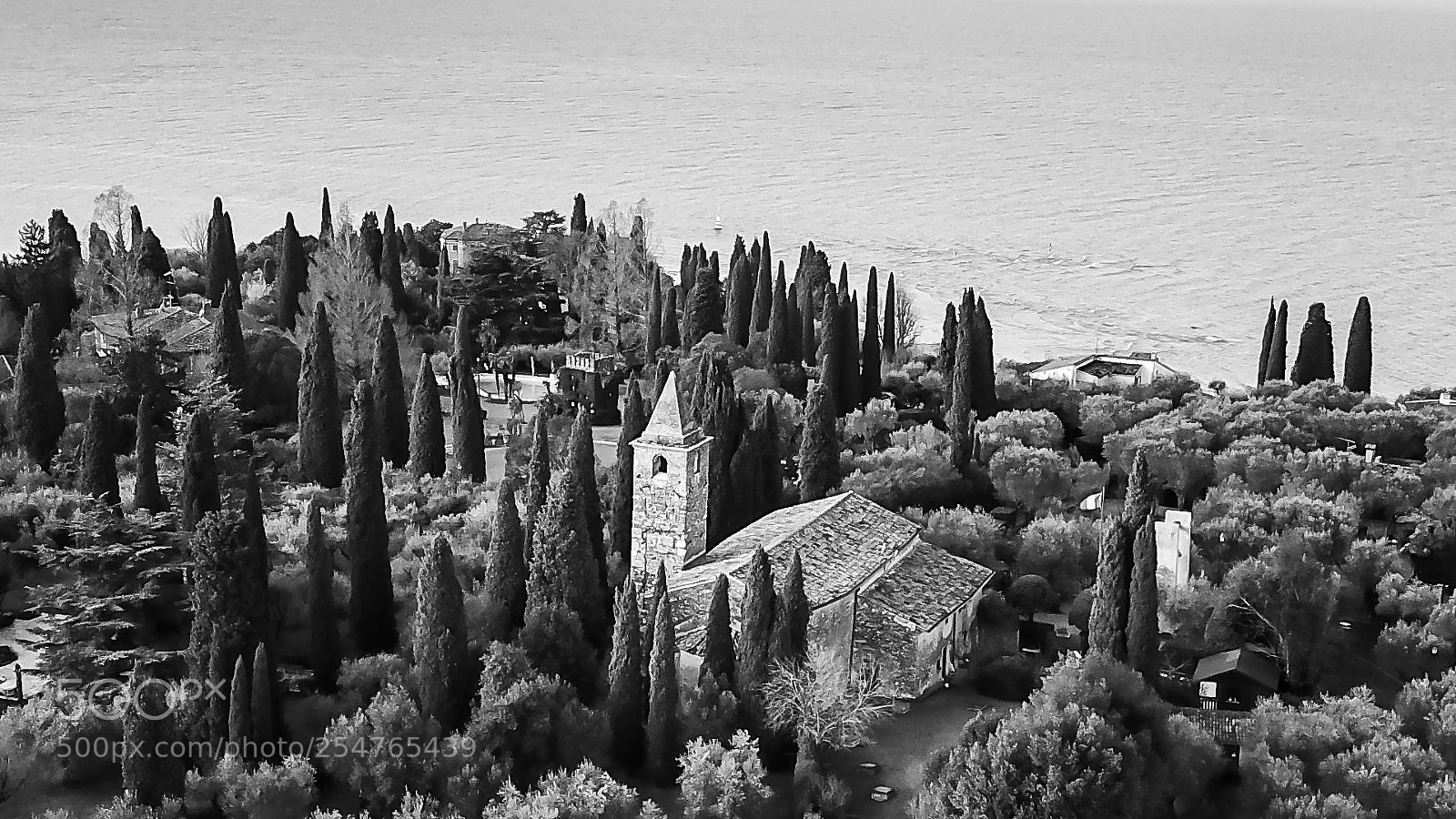 DJI FC220 sample photo. My garda lake photography