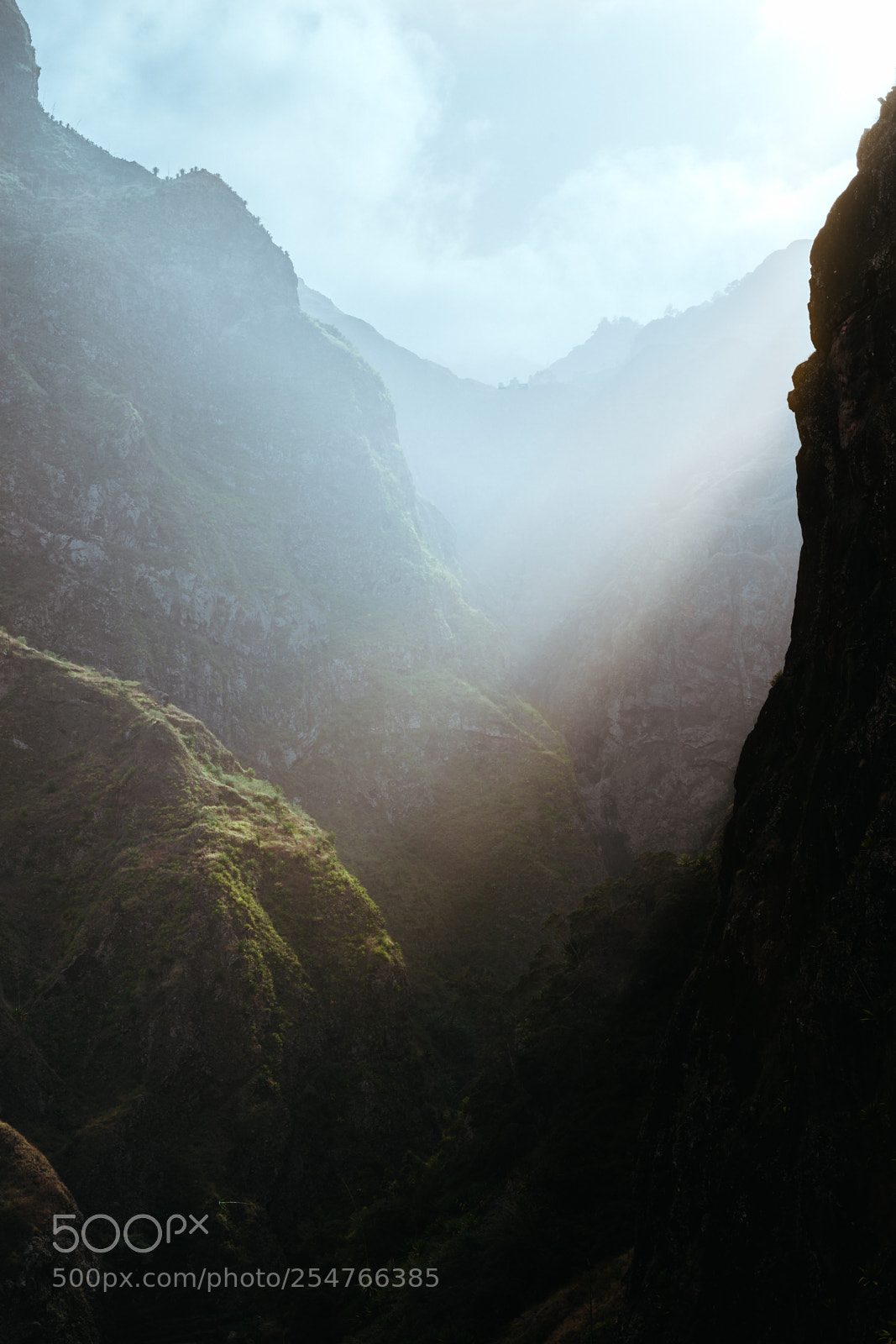 Sony a7 II sample photo. Mysterious light rays on photography