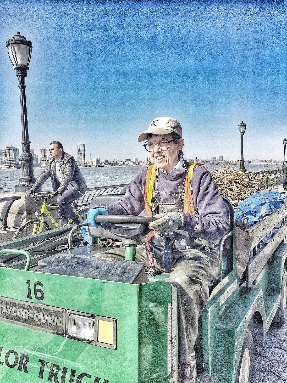 Apple iPhone 6 sample photo. Concentration. nyc photography