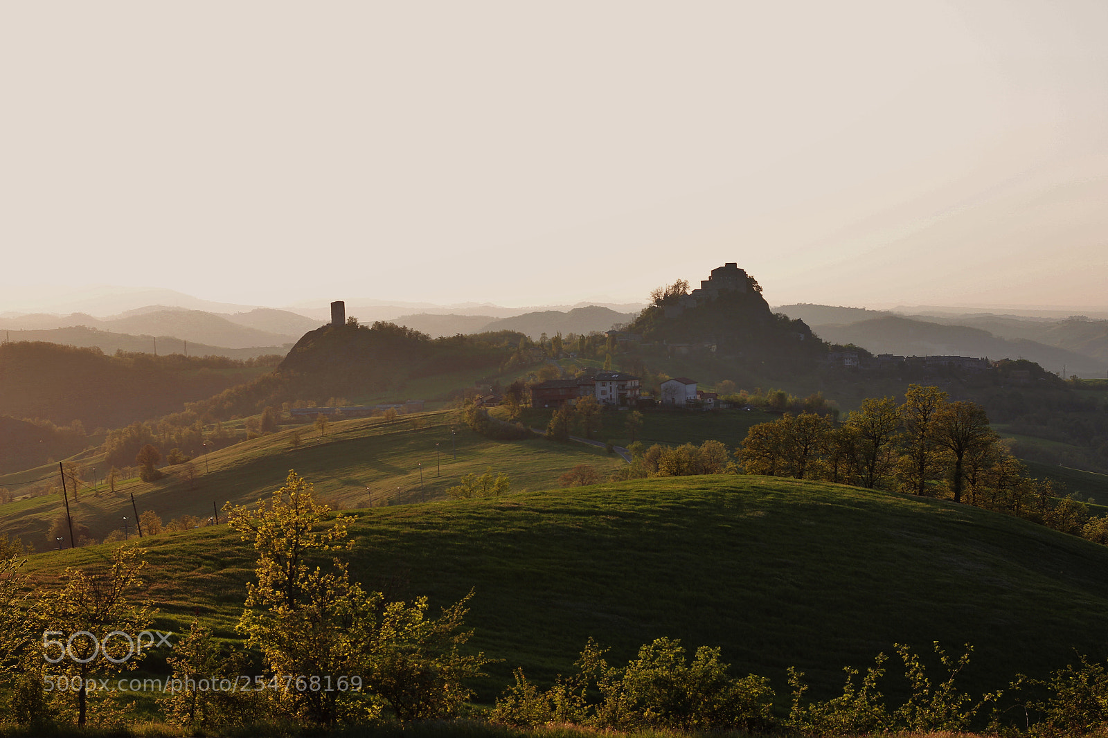 Canon EOS 60D sample photo. Castello di rossena, reggio photography