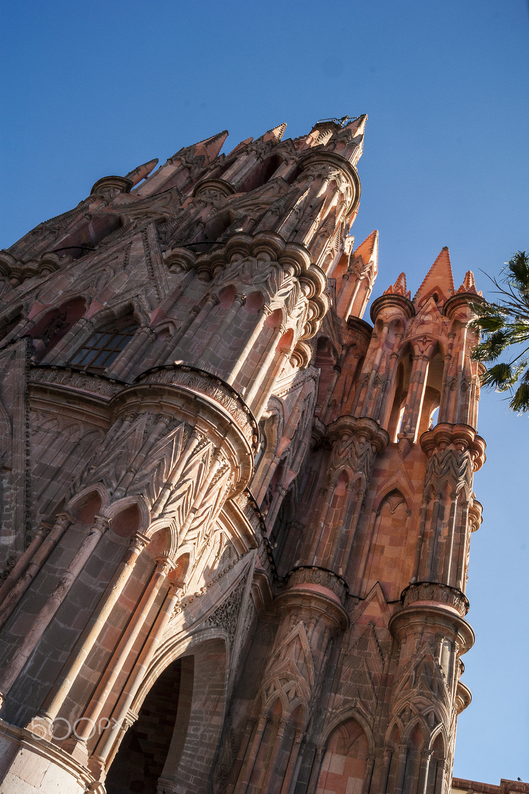 Sony Alpha DSLR-A380 sample photo. Gothic european style in the parrish of san miguel. photography