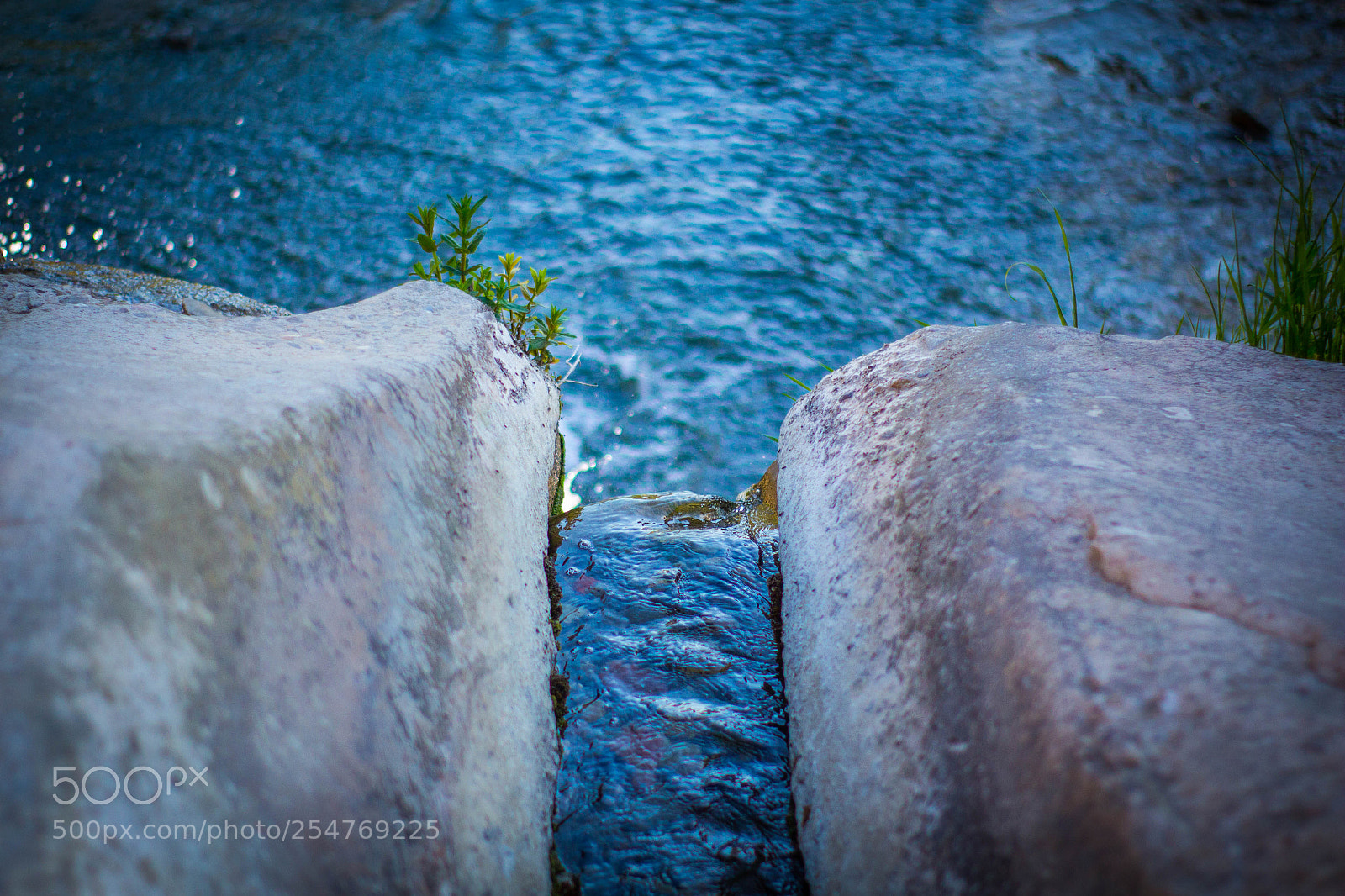Canon EOS 700D (EOS Rebel T5i / EOS Kiss X7i) sample photo. Mugnone river in florence photography