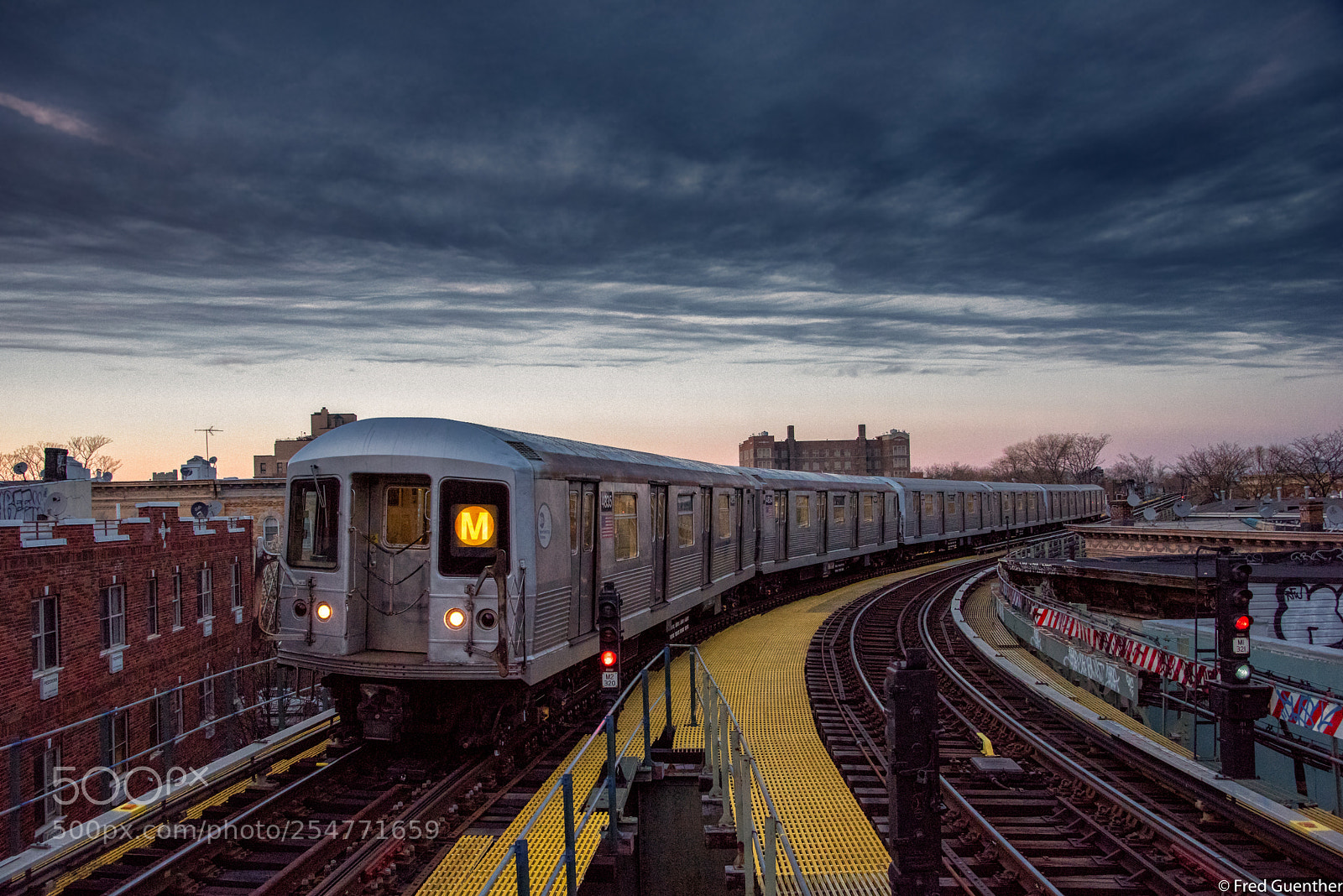 Nikon D810 sample photo. Shuttle at seneca av photography